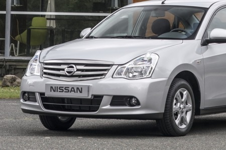 Nhàn nhạt Nissan Almera - 4 Nút bấm sưởi ghế